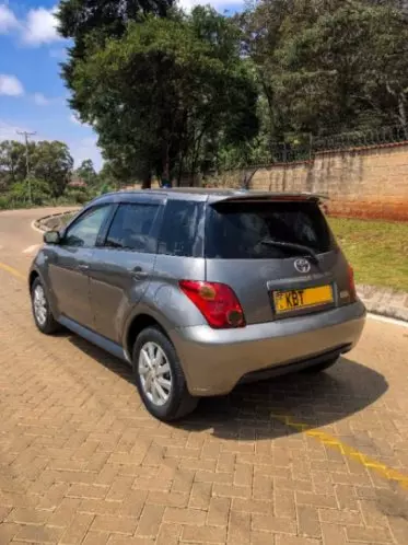 Toyota Ist