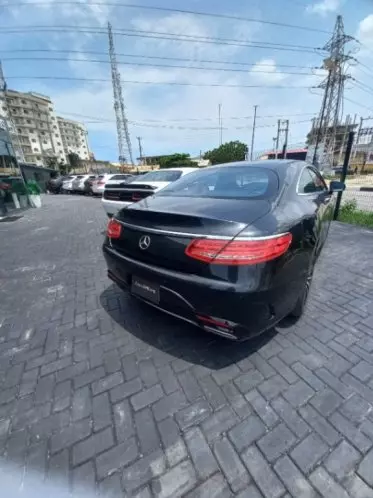 Mercedes-Benz S 550