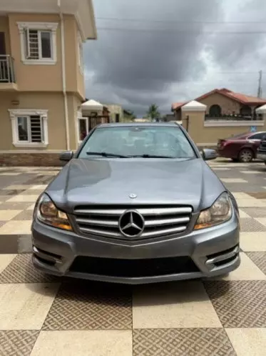 Mercedes-Benz C 300