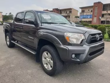 Toyota Tacoma