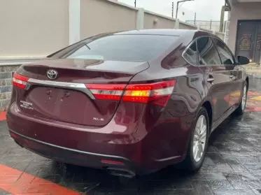 Toyota Avalon