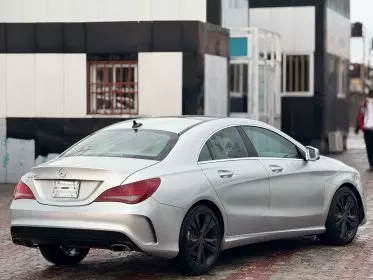 Mercedes-Benz CLA 250
