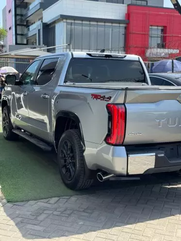Toyota Tundra