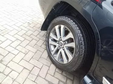 Toyota Land Cruiser V8