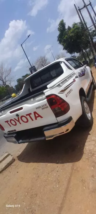 Toyota Hilux