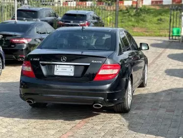 Mercedes-Benz C 300
