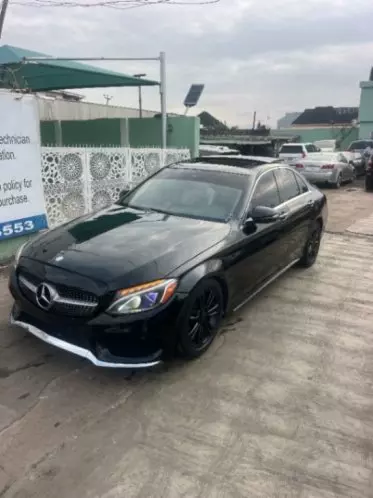 Mercedes-Benz C 300