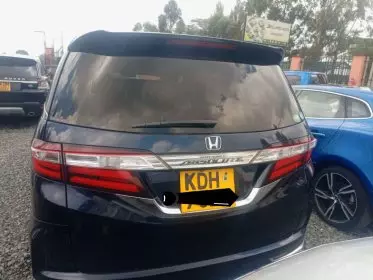 Honda Odyssey Absolute