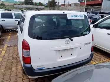 Toyota Succeed
