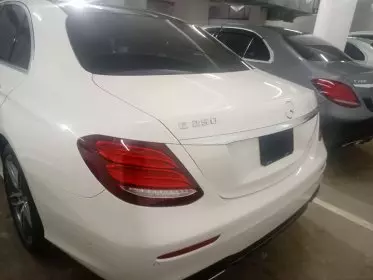 Mercedes-Benz E250