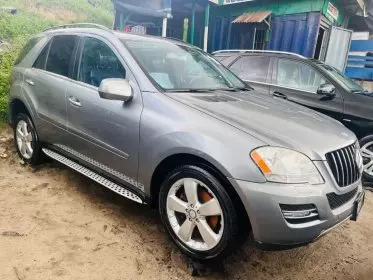 Mercedes-Benz ML 350