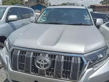 Toyota Prado VX