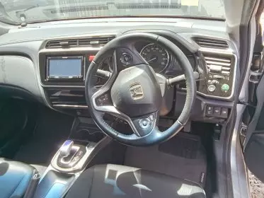 Honda Grace Hybrid