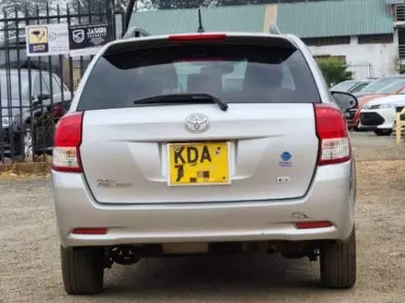 Toyota Fielder 