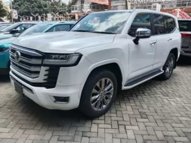 Toyota Landcruiser 300