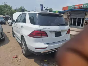 Mercedes-Benz GLE 350