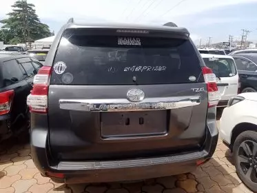 Toyota Landcruiser Prado