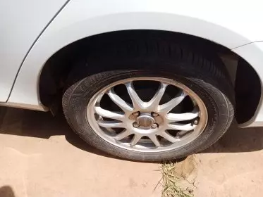 Toyota Fielder 