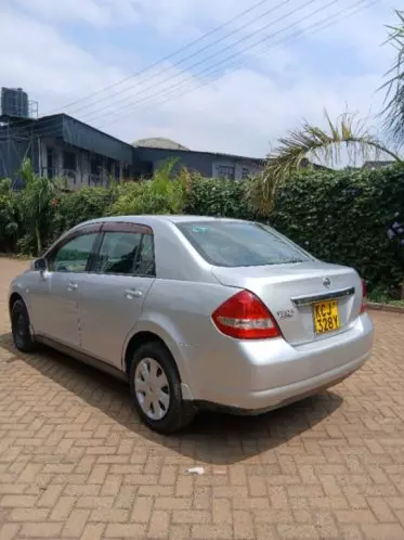 Nissan Tiida