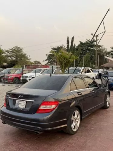 Mercedes-Benz C 300