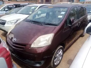 Toyota Passo Sette