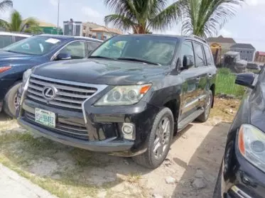 Lexus LX 570