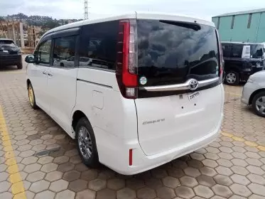 Toyota esquire