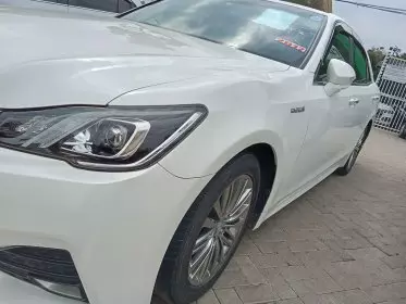 Toyota Crown Athlete