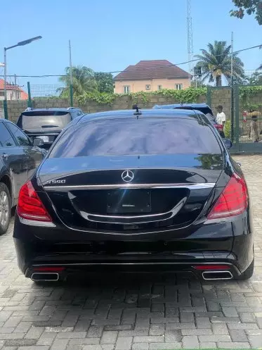 Mercedes-Benz S 550