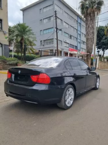 BMW 330i