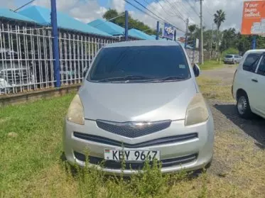 Toyota Ractis