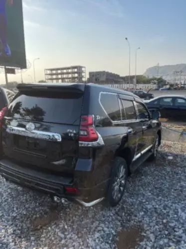 Toyota Land Cruiser Prado VX.L