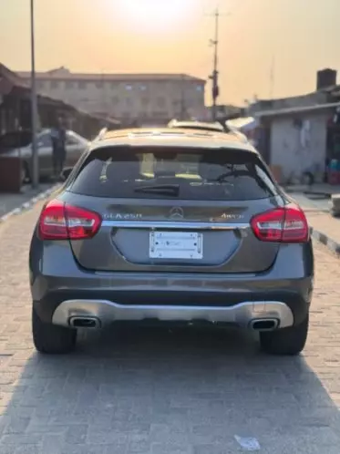 Mercedes-Benz GLA 250