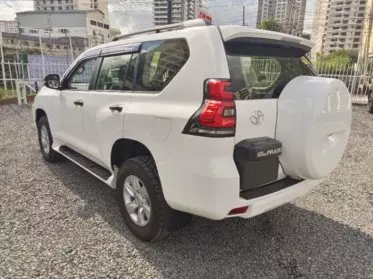 Toyota Land Cruiser VX