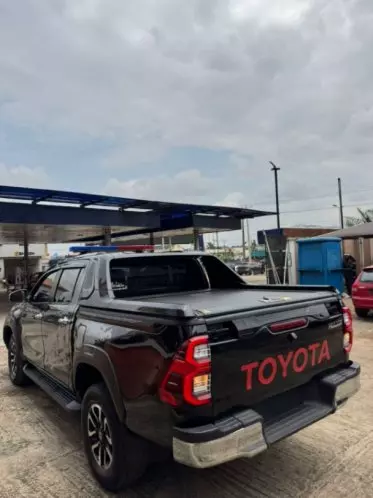 Toyota Hilux 