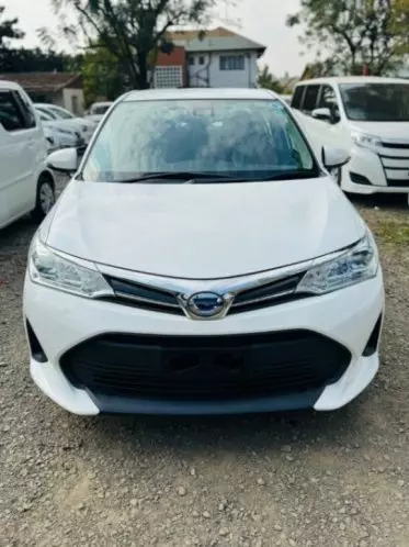 Toyota Axio hybrid 