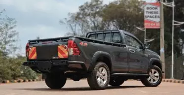 Toyota Hilux Revo 