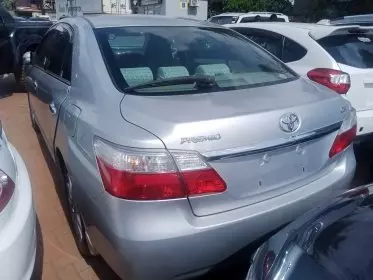 Toyota Premio