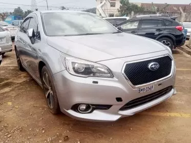 Subaru Legacy B4