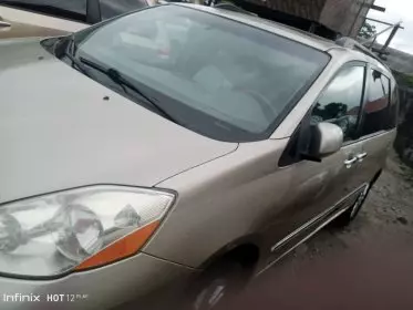 Toyota Sienna