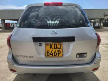 Nissan Advan 