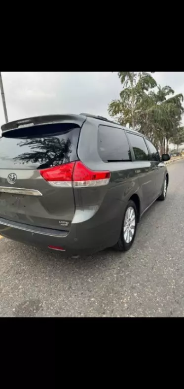 Toyota Sienna