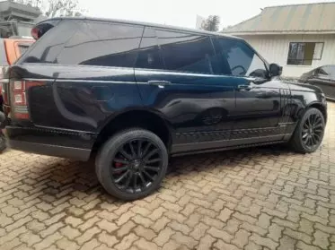 RANGE ROVER Autobiography