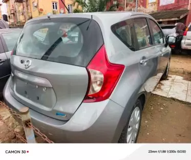 Nissan Versa