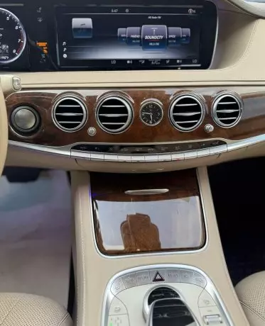 Mercedes-Benz S 550