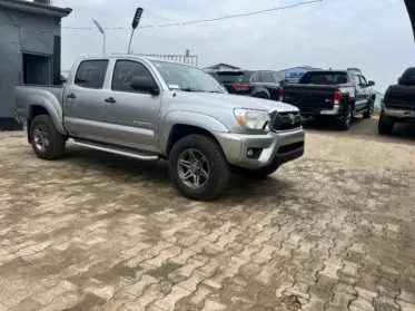Toyota Tacoma