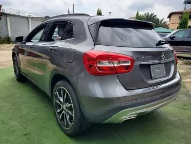 Mercedes-Benz GLA 250
