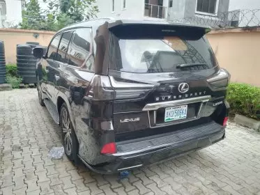 Lexus LX 570
