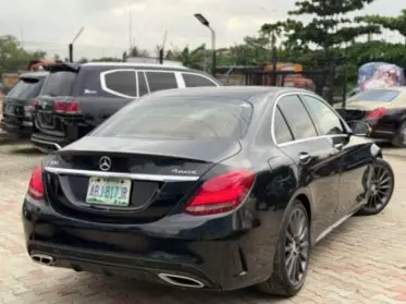 Mercedes-Benz C 300