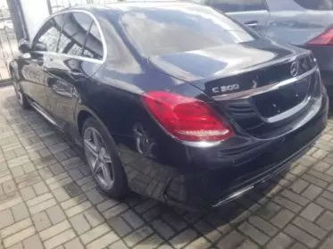 Mercedes-Benz C 300